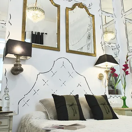 Old Chocolate Factory Hotel 2*
